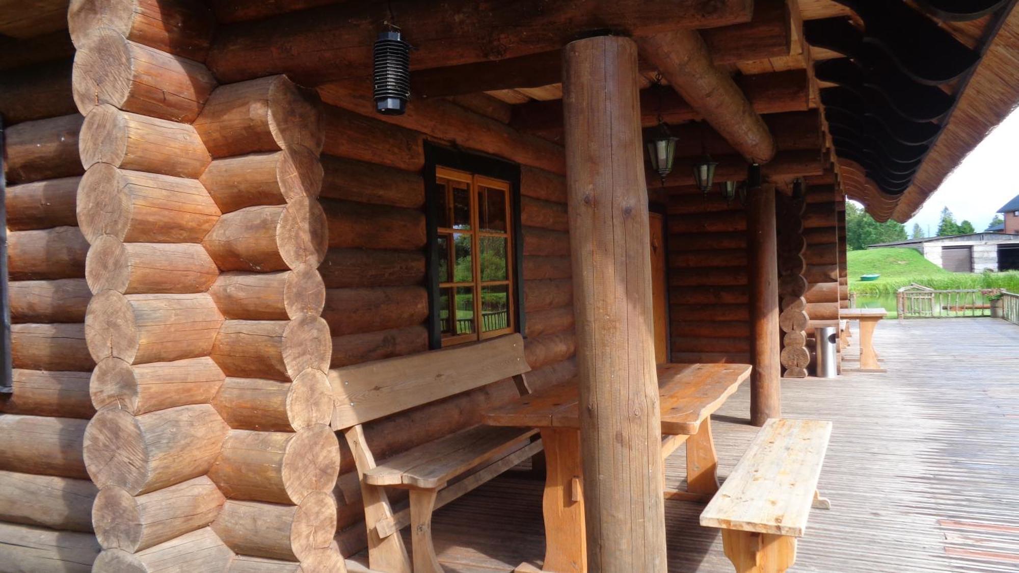 Viesu Nams Barzi Hotel Tinuzi ภายนอก รูปภาพ